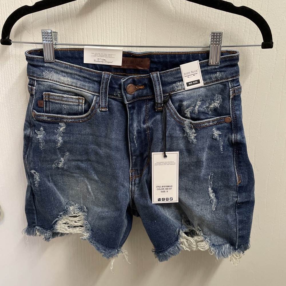 Judy Blue Mid Rise Distressed Short Woman's Small Medium Blue Wash 3.5 In Inseam